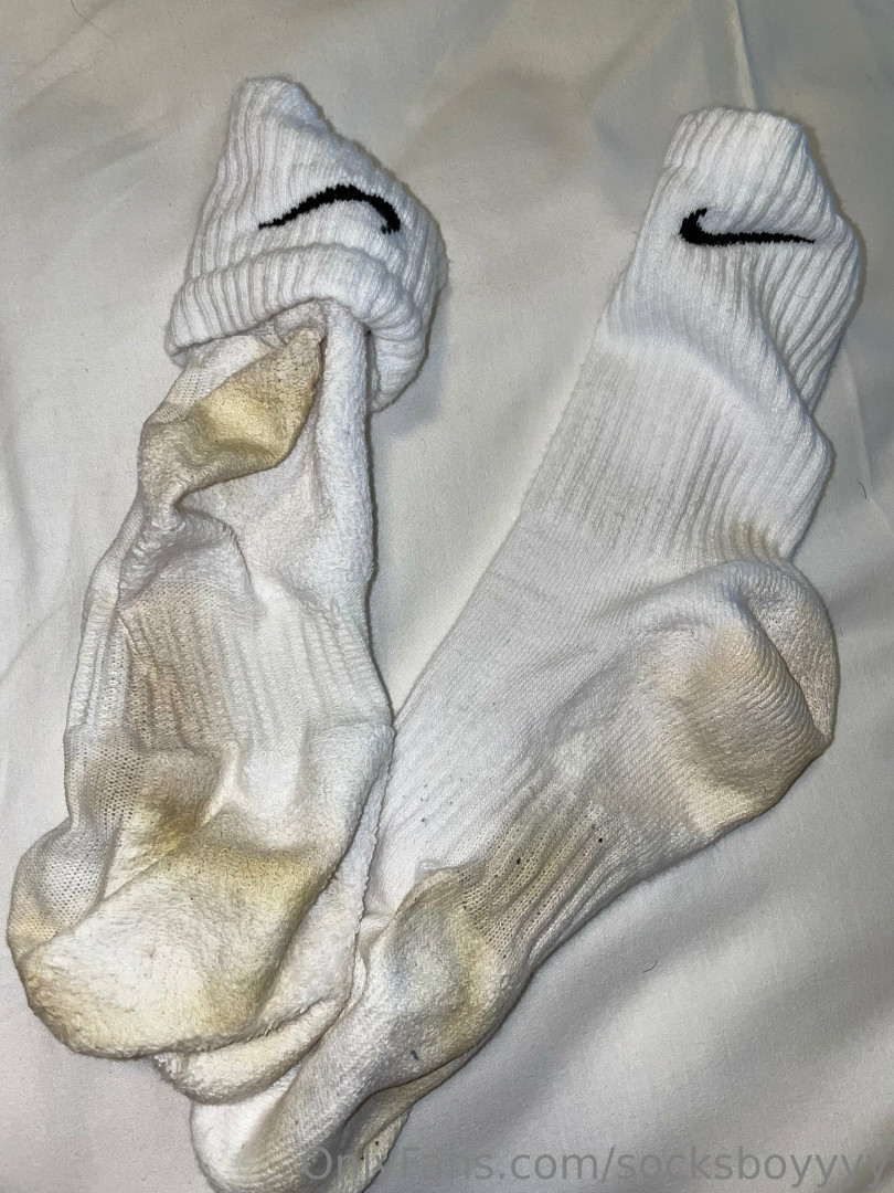 Photo by socksboyyyy published on May 17,2023 20:50:53 - BestThots