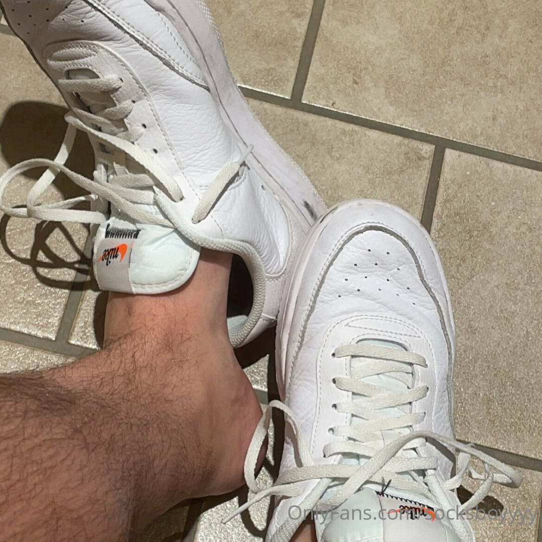 Photo by socksboyyyy published on May 17,2023 20:50:54 - BestThots