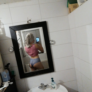 laly911 #1346723
