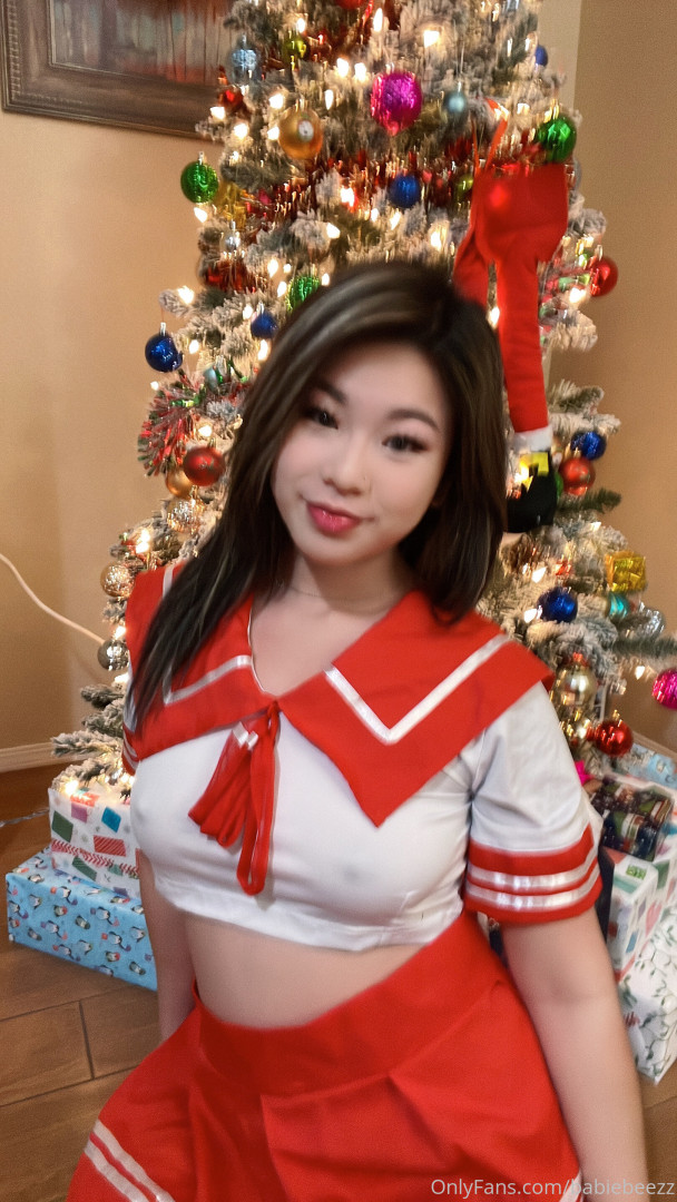 Photo by babiebeezz published on October 16,2023 09:44:58 - BestThots