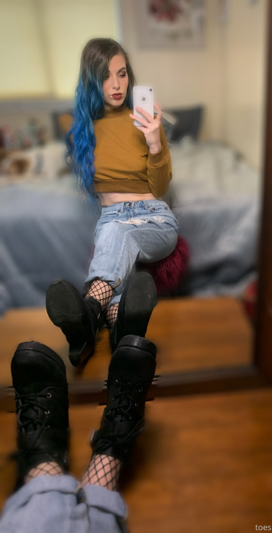 Photo by tastytaurustoes published on October 14,2023 23:52:11 - BestThots