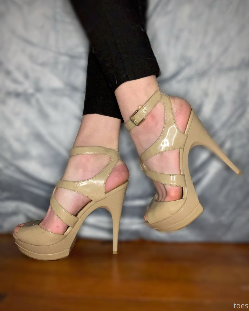 Photo by tastytaurustoes published on October 15,2023 13:19:50 - BestThots