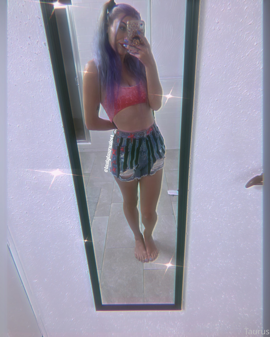 Photo by tastytaurustoes published on October 15,2023 18:33:48 - BestThots