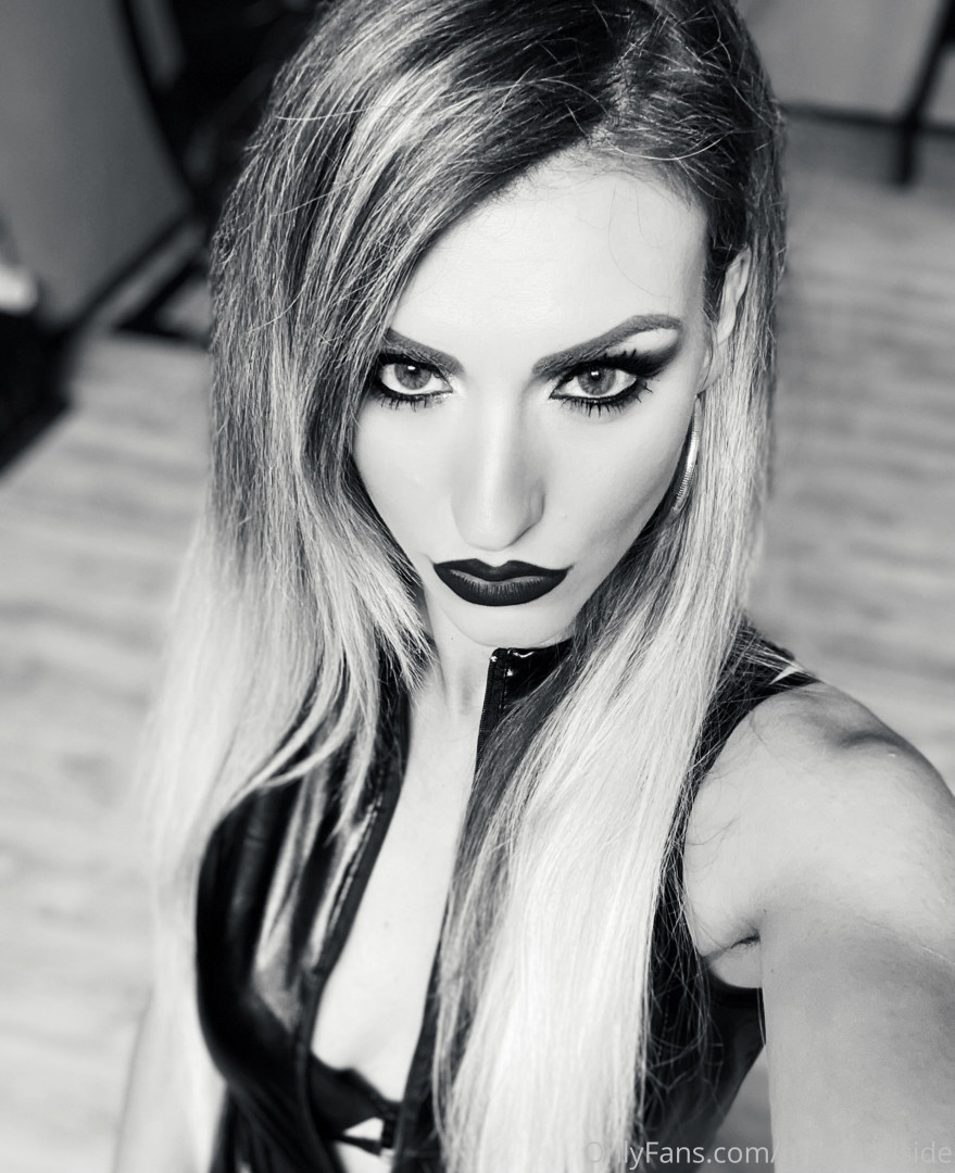 Photo by mistressiside published on June 7,2023 04:18:10 - BestThots