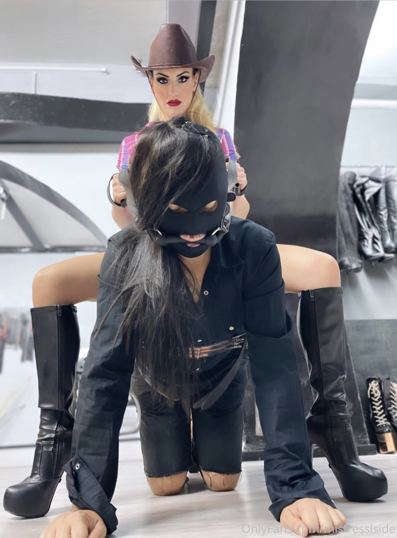 Photo by mistressiside published on June 7,2023 04:27:15 - BestThots