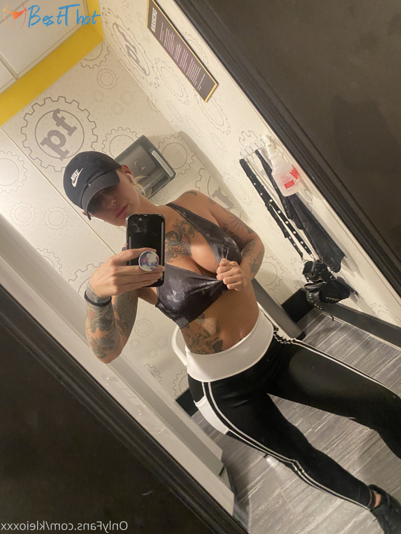 Photo by kleioxxx published on December 15,2024 15:04:52 - BestThots