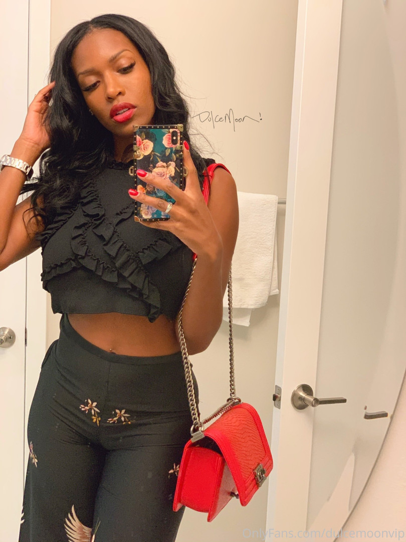 Photo by dulcemoonvip published on October 16,2023 05:09:35 - BestThots