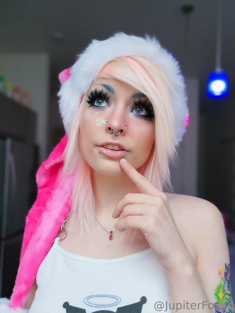 Photo by jupiterfoxxo published on October 15,2023 03:46:13 - BestThots