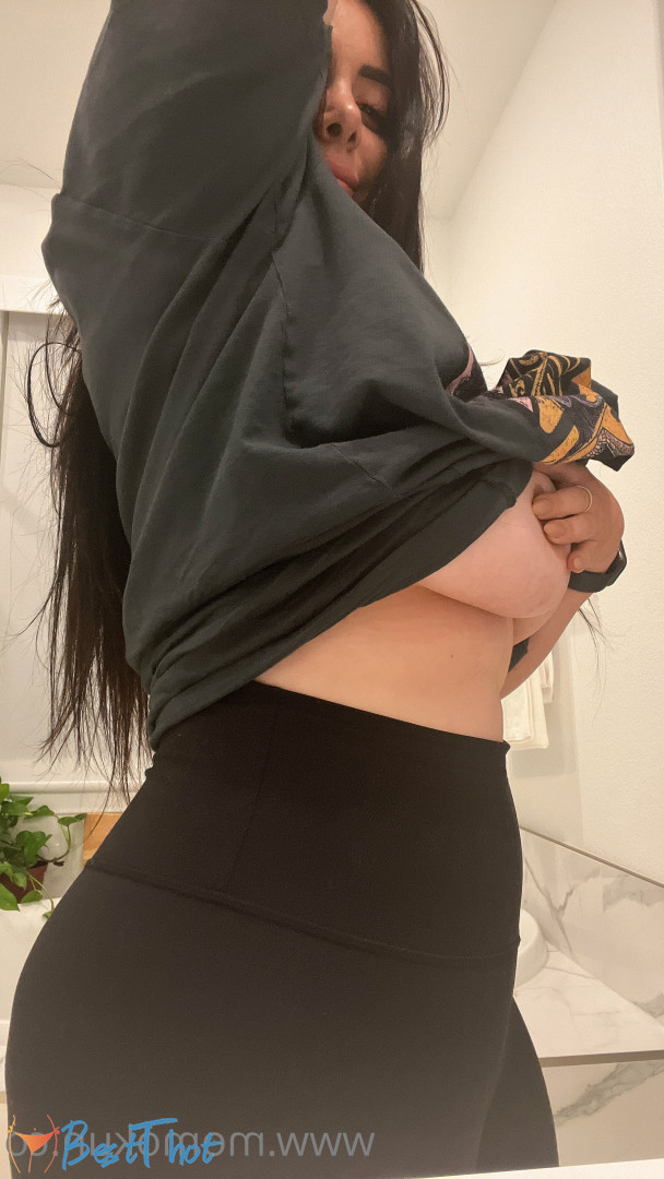 Photo by momokun published on December 10,2024 17:04:54 - BestThots