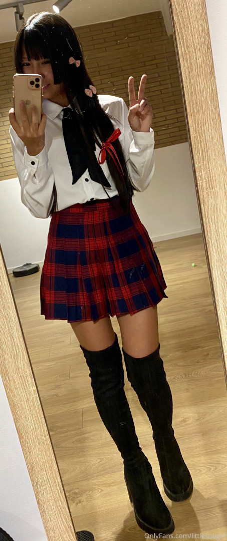 Photo by littlesubgirl published on August 25,2023 13:51:01 - BestThots