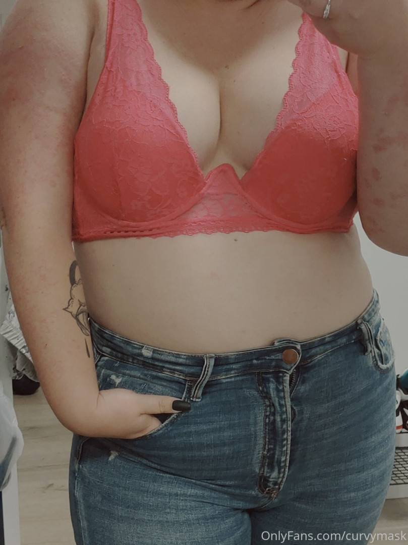 Photo by curvymask published on July 15,2023 11:33:47 - BestThots