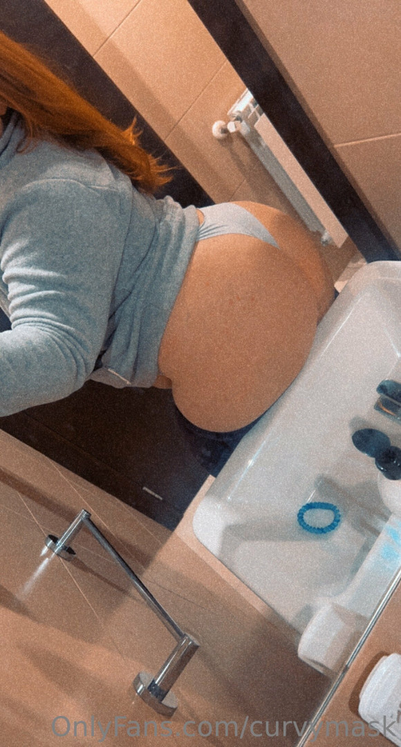 Photo by curvymask published on October 17,2023 00:06:37 - BestThots