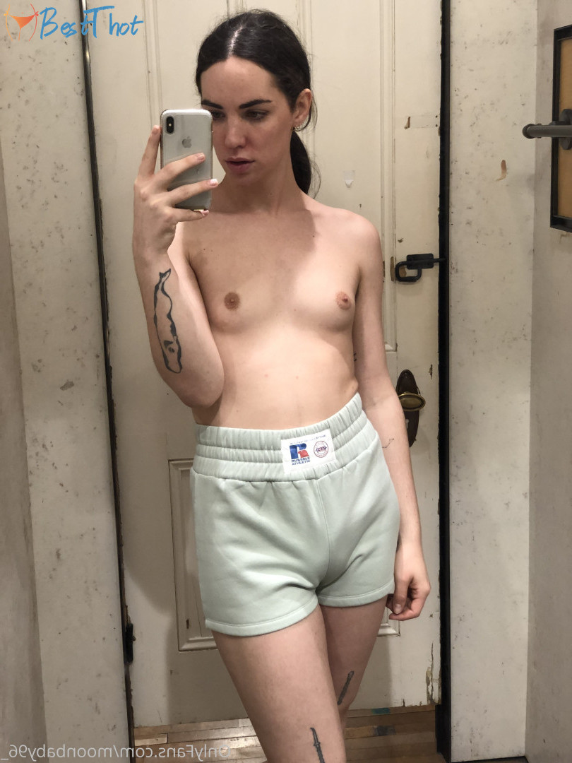 Photo by moonbaby96_ published on December 10,2024 13:17:57 - BestThots