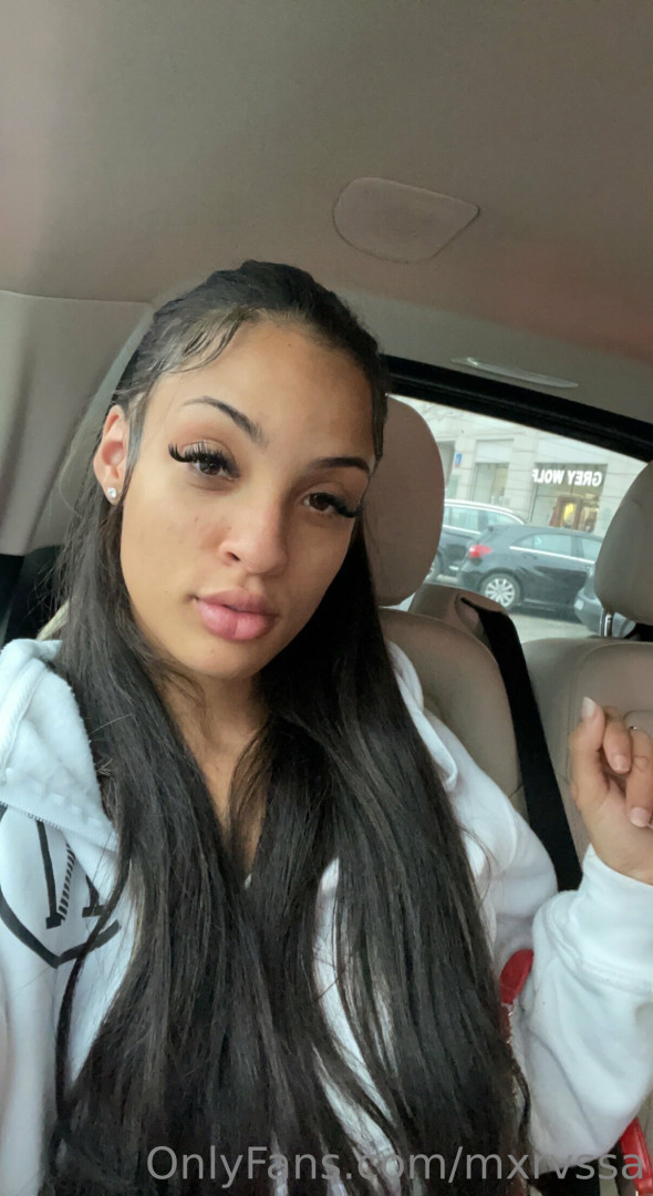 Photo by mxrvssa published on July 6,2023 16:07:51 - BestThots
