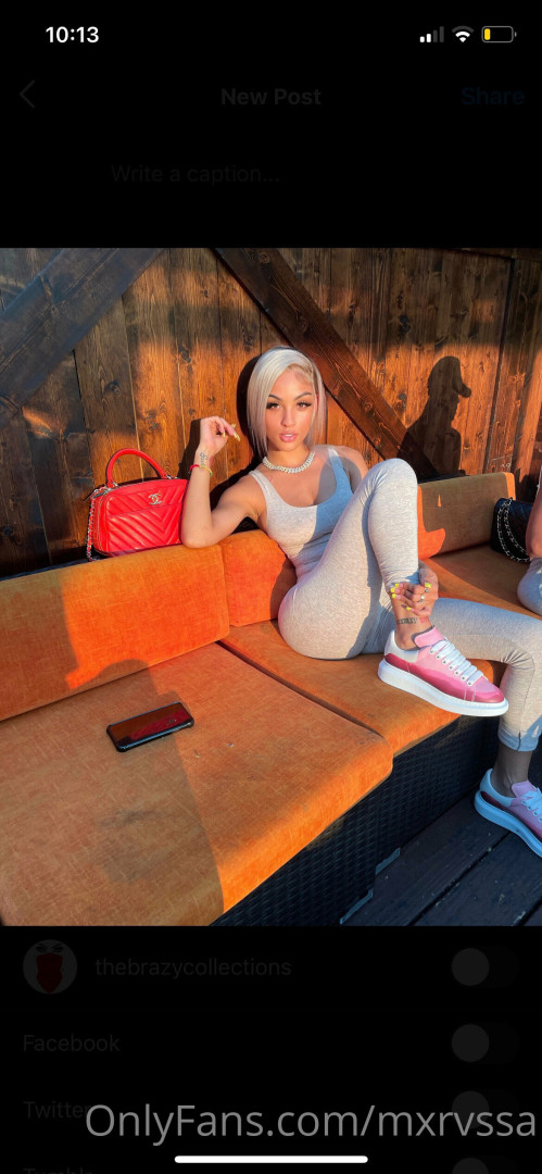 Photo by mxrvssa published on July 6,2023 16:08:02 - BestThots