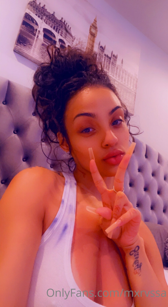 Photo by mxrvssa published on July 6,2023 16:11:02 - BestThots