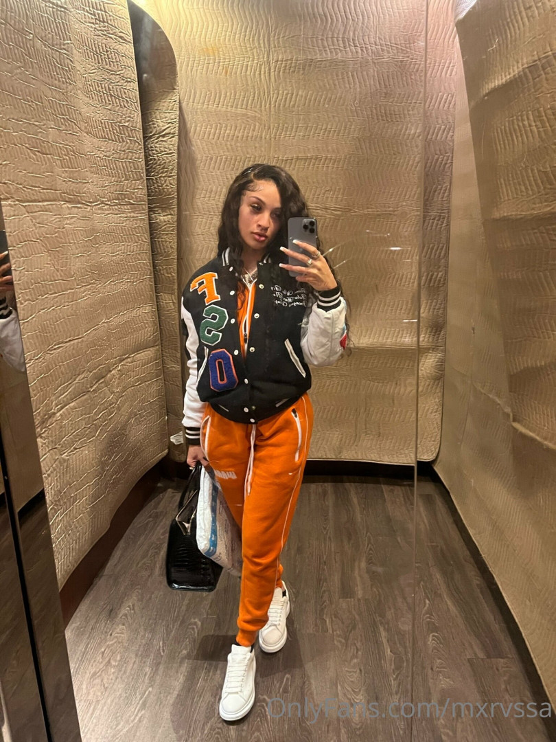 Photo by mxrvssa published on July 6,2023 16:11:14 - BestThots