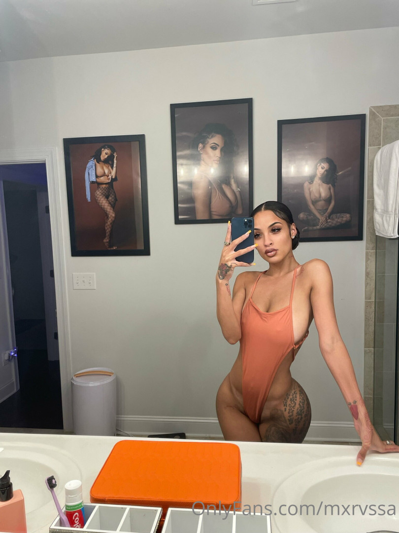 Photo by mxrvssa published on July 6,2023 16:19:53 - BestThots