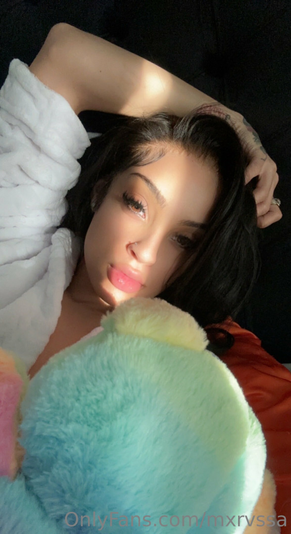 Photo by mxrvssa published on July 6,2023 16:21:11 - BestThots