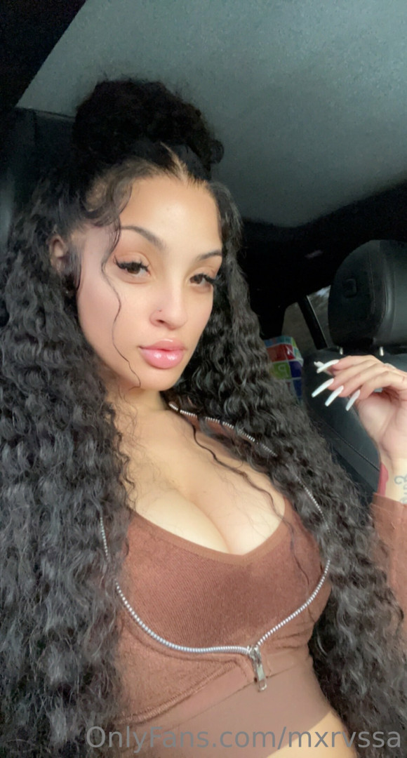 Photo by mxrvssa published on July 6,2023 16:21:39 - BestThots