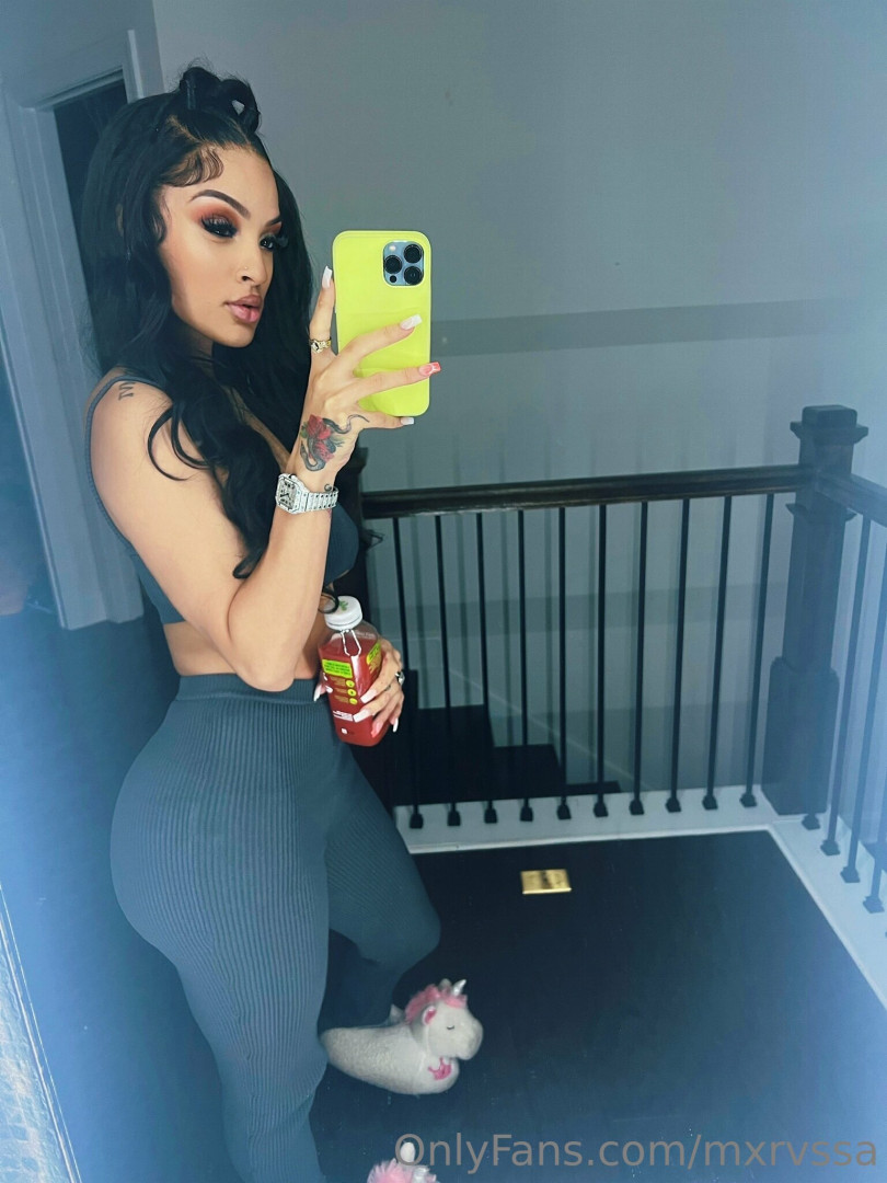 Photo by mxrvssa published on July 6,2023 16:22:45 - BestThots