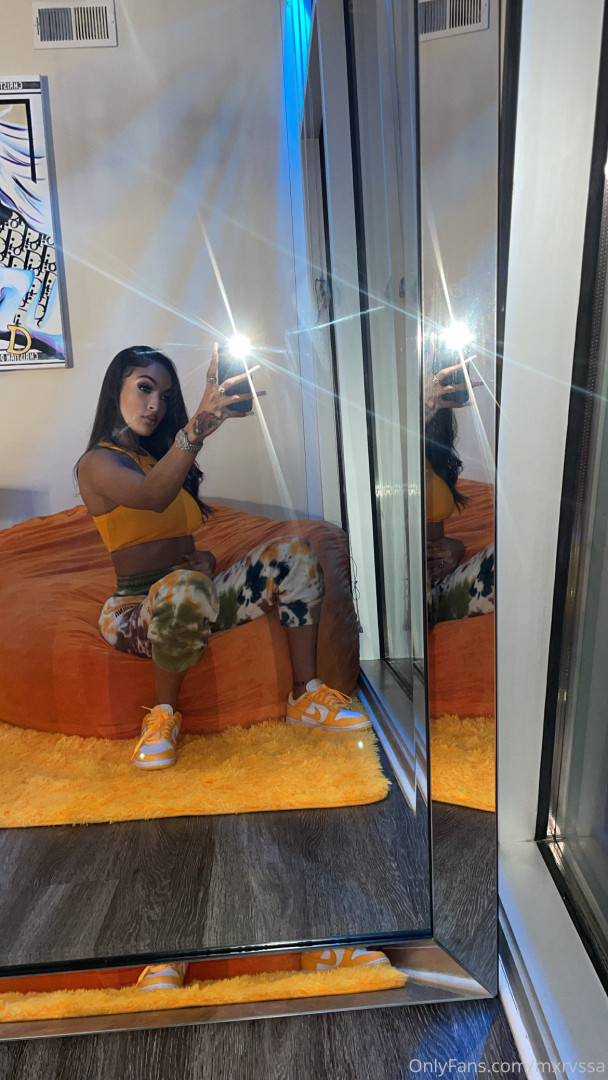 Photo by mxrvssa published on July 6,2023 16:54:47 - BestThots