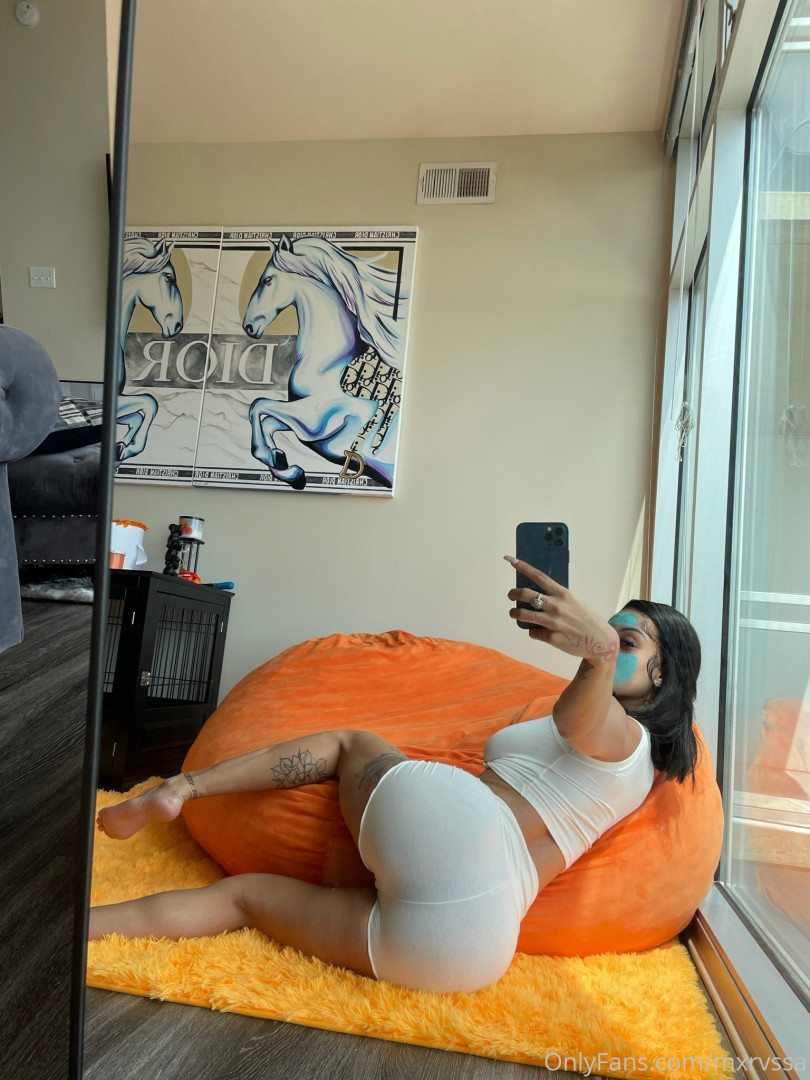 Photo by mxrvssa published on July 6,2023 16:57:40 - BestThots