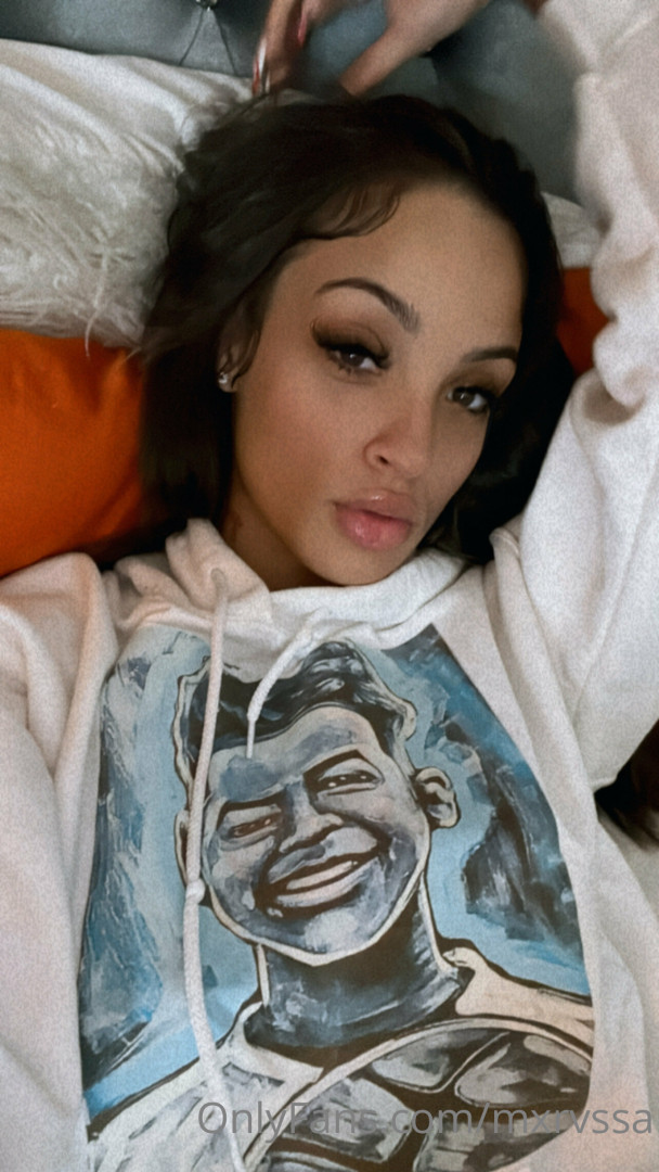 Photo by mxrvssa published on July 6,2023 16:59:58 - BestThots