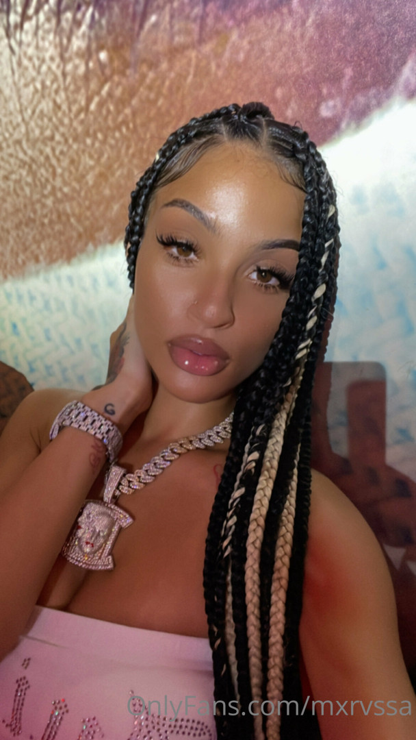 Photo by mxrvssa published on July 6,2023 17:06:17 - BestThots