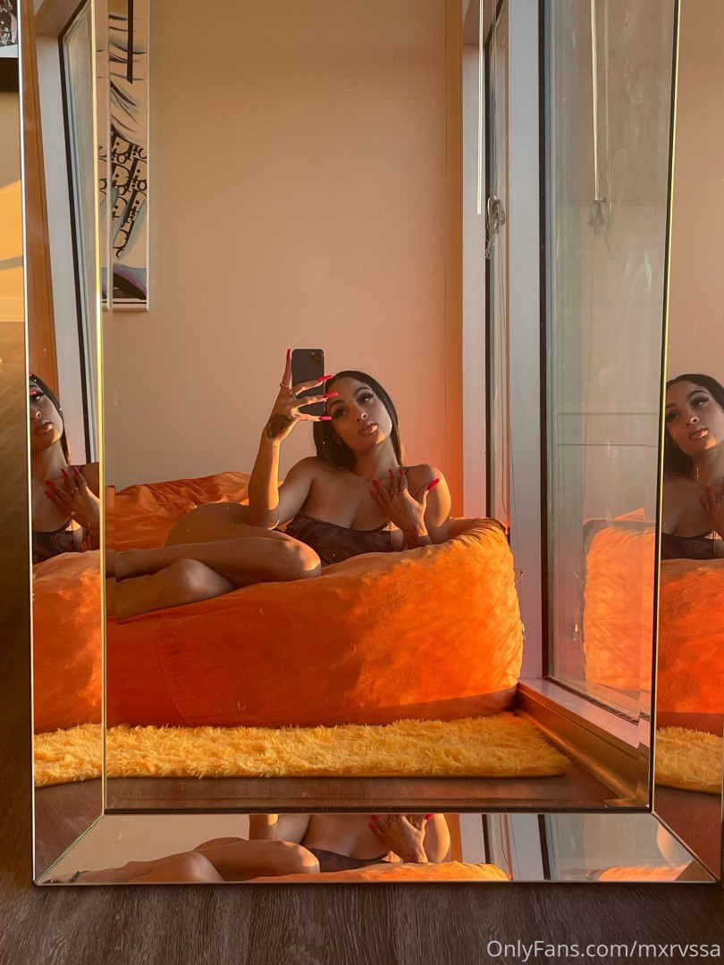 Photo by mxrvssa published on July 6,2023 17:07:13 - BestThots