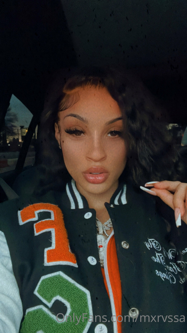Photo by mxrvssa published on July 6,2023 17:07:23 - BestThots