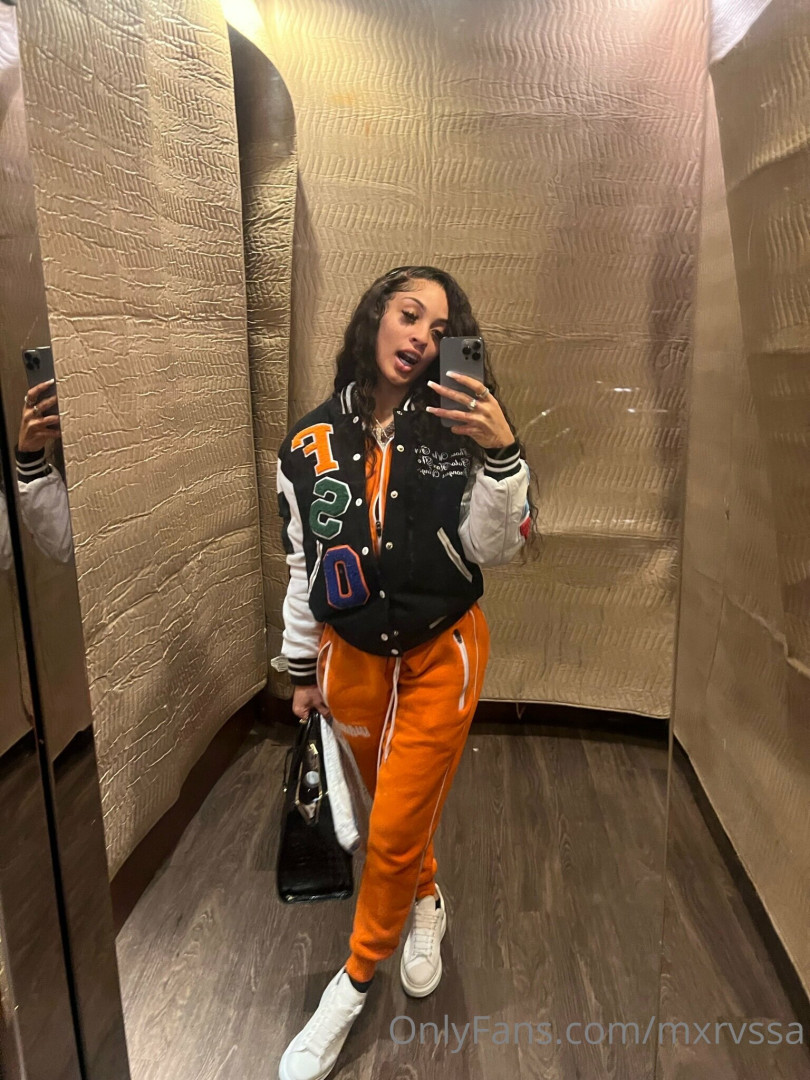 Photo by mxrvssa published on July 6,2023 17:08:10 - BestThots