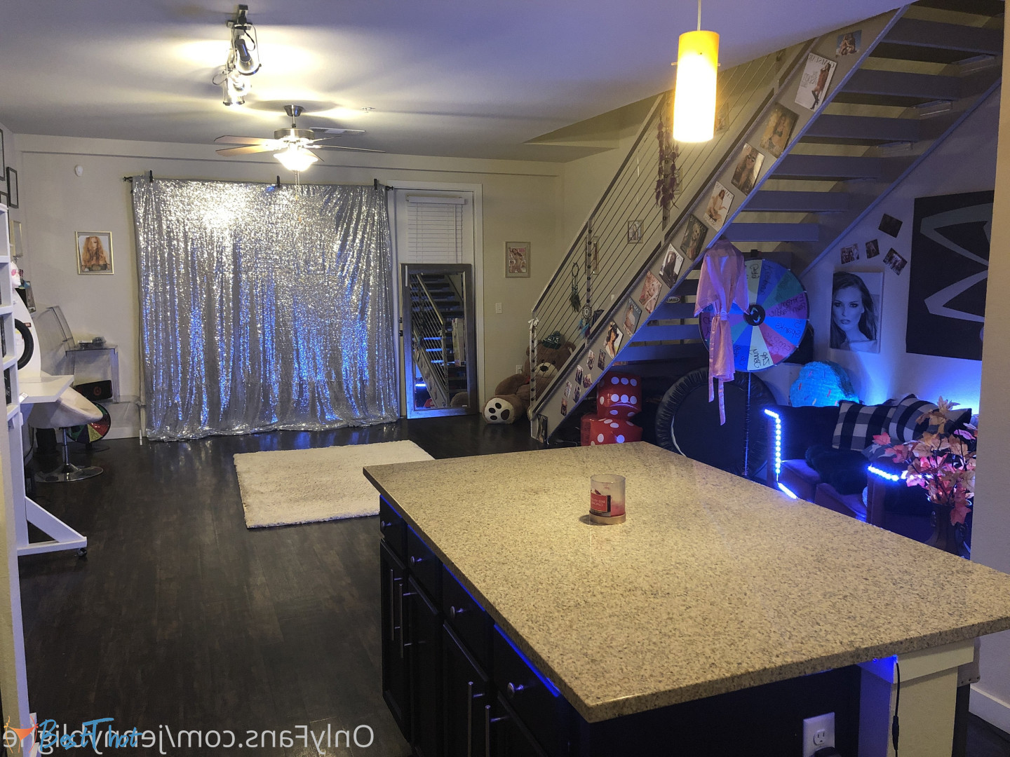 Photo by jennyblighe published on December 10,2024 17:21:56 - BestThots