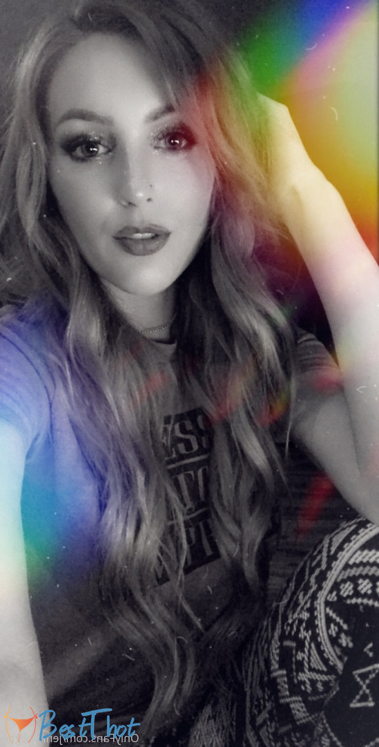 Photo by jennyblighe published on December 10,2024 17:24:23 - BestThots