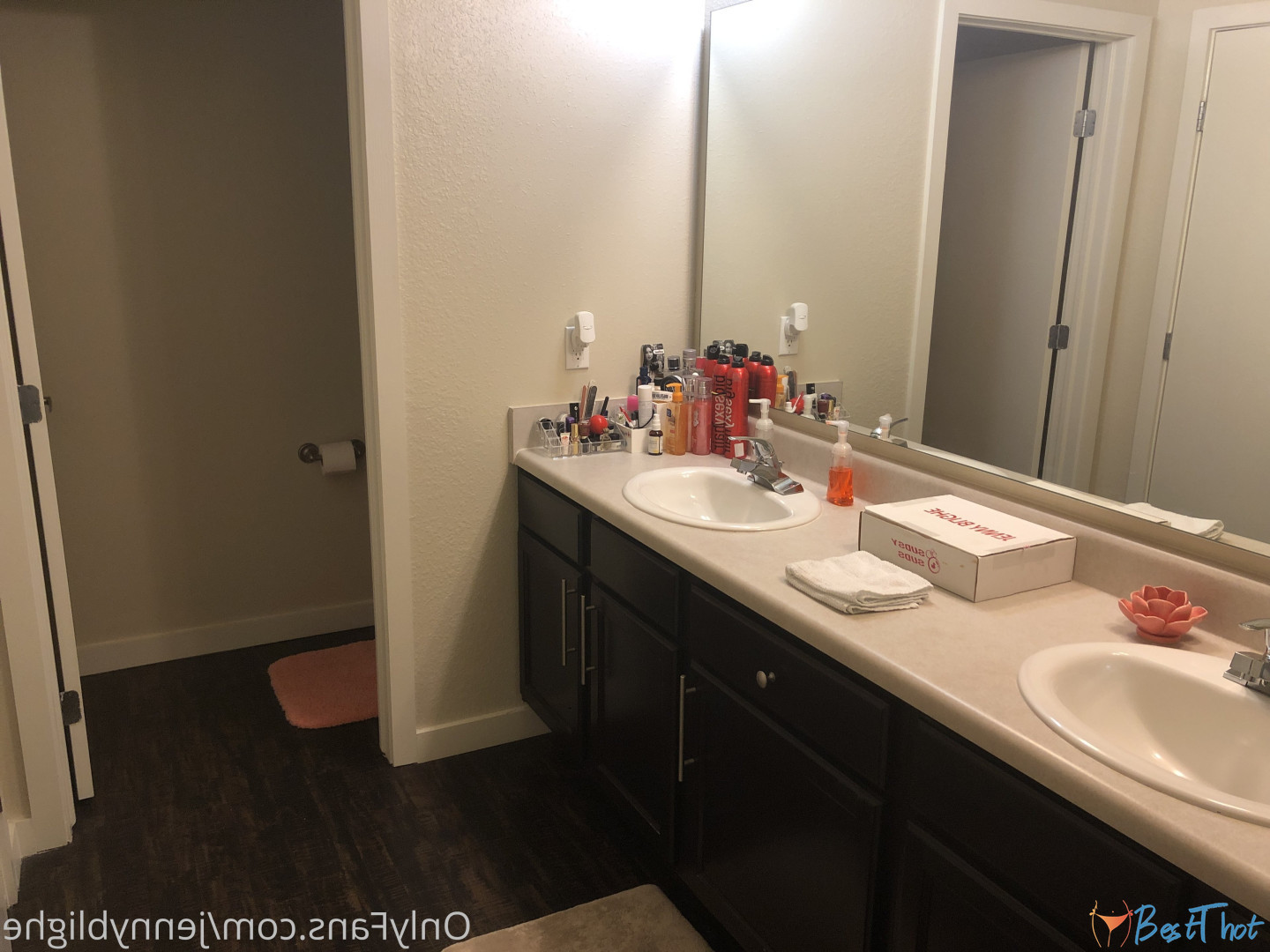 Photo by jennyblighe published on December 10,2024 17:28:57 - BestThots