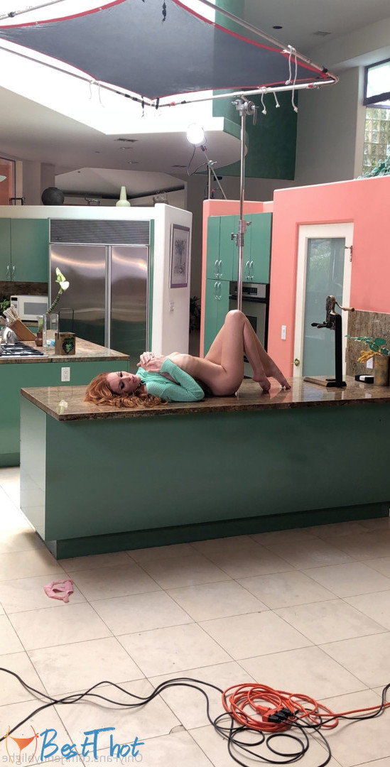 Photo by jennyblighe published on December 10,2024 17:29:16 - BestThots