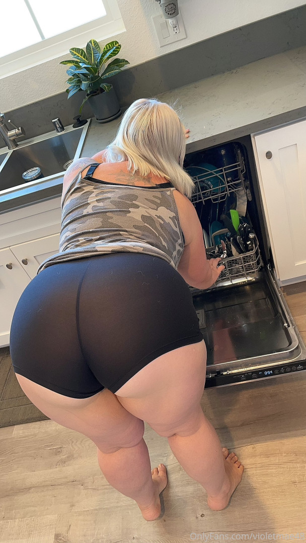 Photo by violetmae48 published on June 4,2023 00:35:38 - BestThots