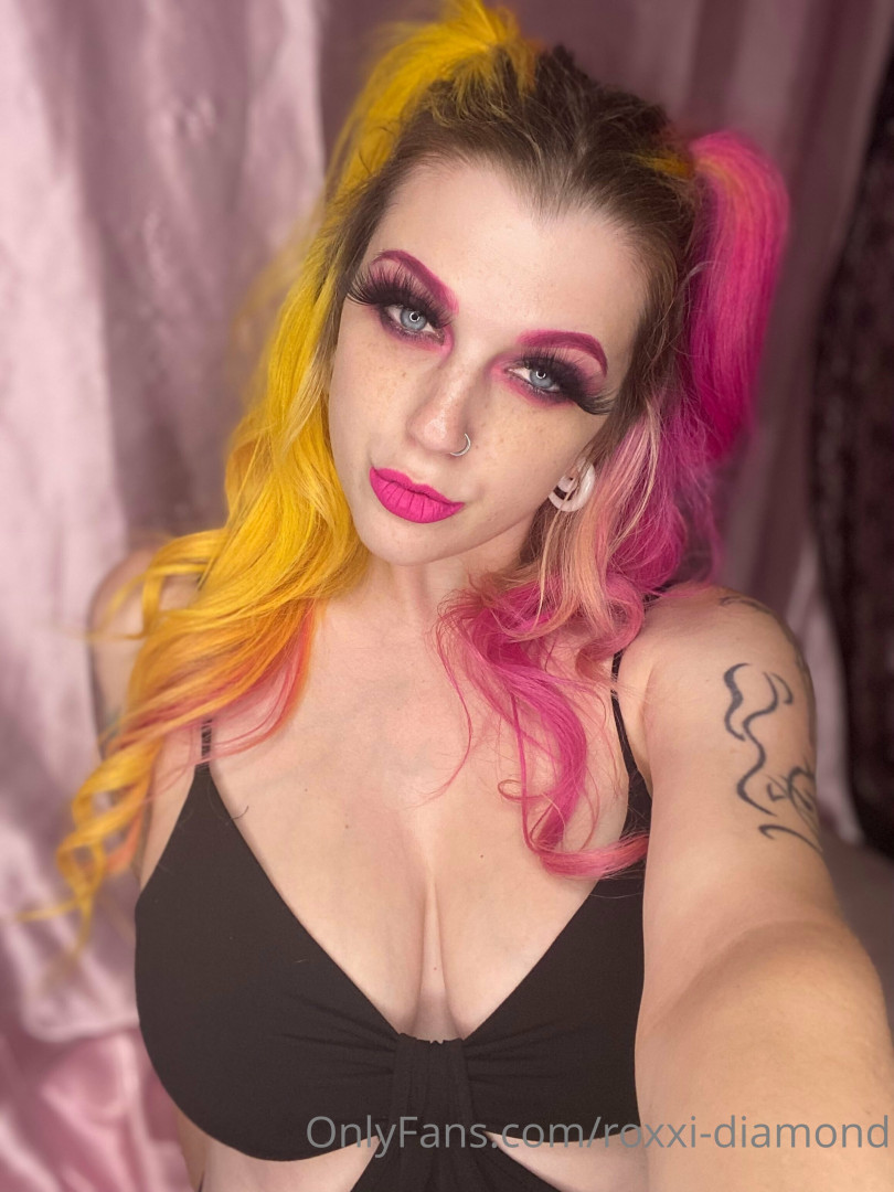 Photo by roxxi-diamond published on June 25,2023 12:42:16 - BestThots