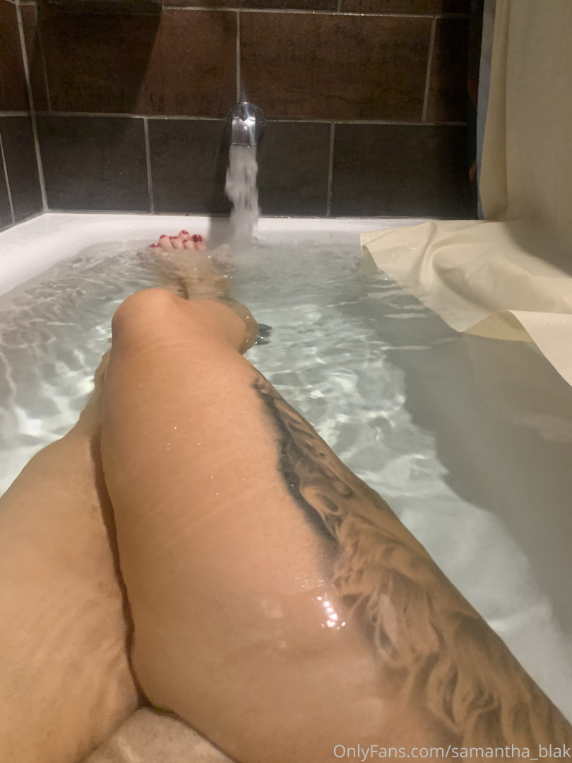 Photo by gothnexxxtdoor published on October 11,2023 03:13:38 - BestThots