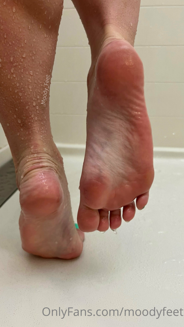 Photo by moodyfeet published on August 20,2023 05:44:23 - BestThots