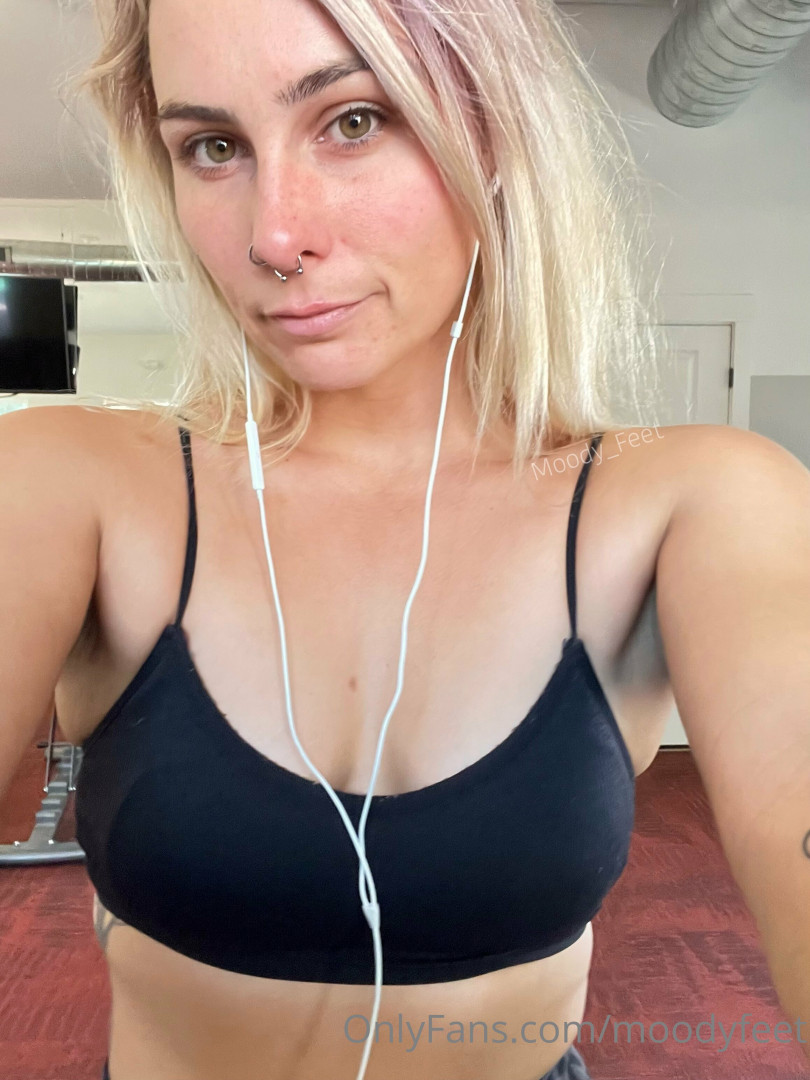 Photo by moodyfeet published on August 20,2023 05:47:32 - BestThots