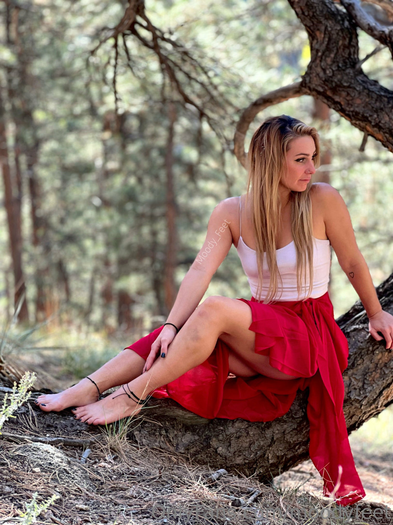 Photo by moodyfeet published on August 20,2023 07:28:23 - BestThots