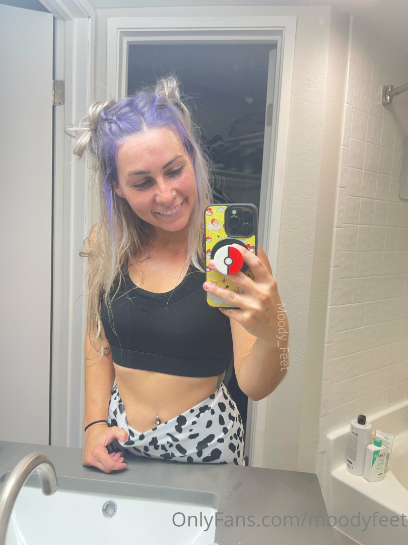 Photo by moodyfeet published on August 20,2023 07:40:28 - BestThots