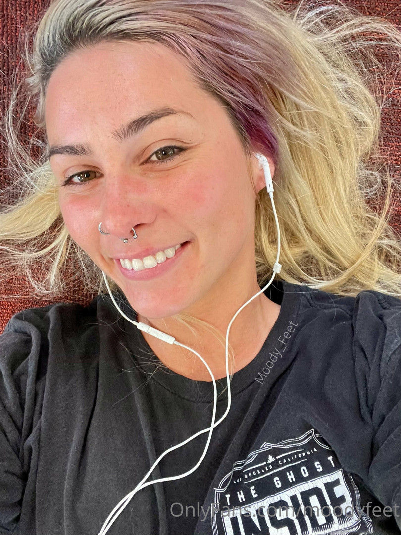 Photo by moodyfeet published on August 20,2023 07:46:02 - BestThots