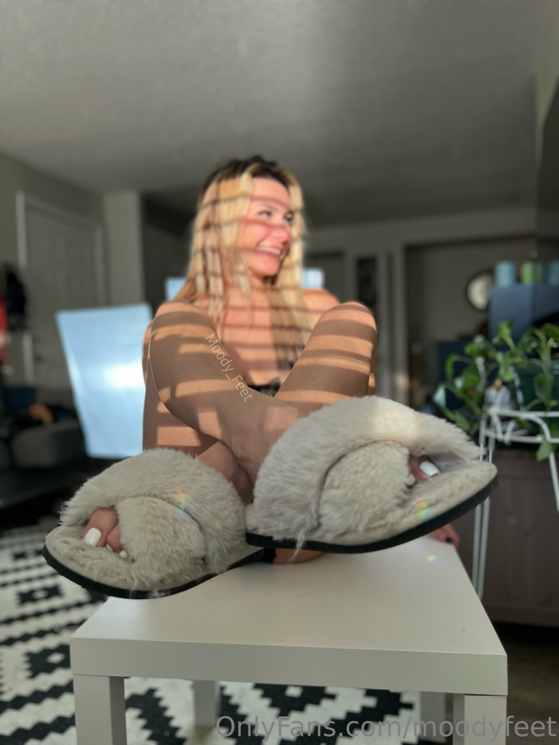 Photo by moodyfeet published on August 20,2023 07:47:14 - BestThots