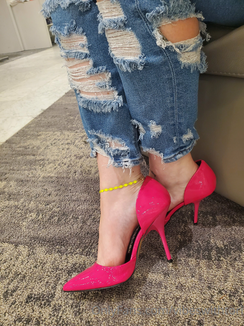 Photo by vibeswithtori published on May 12,2023 20:03:38 - BestThots