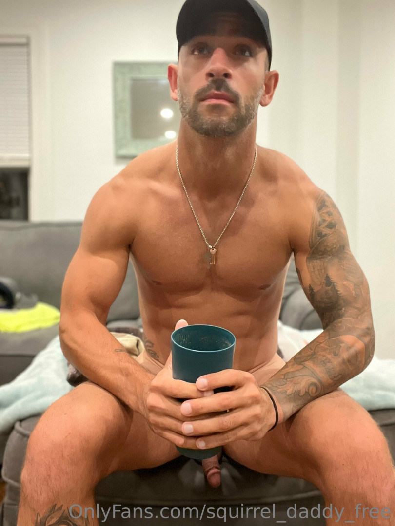 Photo by squirrel_daddy_free published on May 17,2023 16:55:15 - BestThots