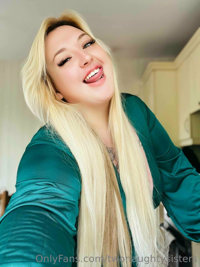 Photo by twonaughtysisters published on July 2,2023 00:18:20 - BestThots