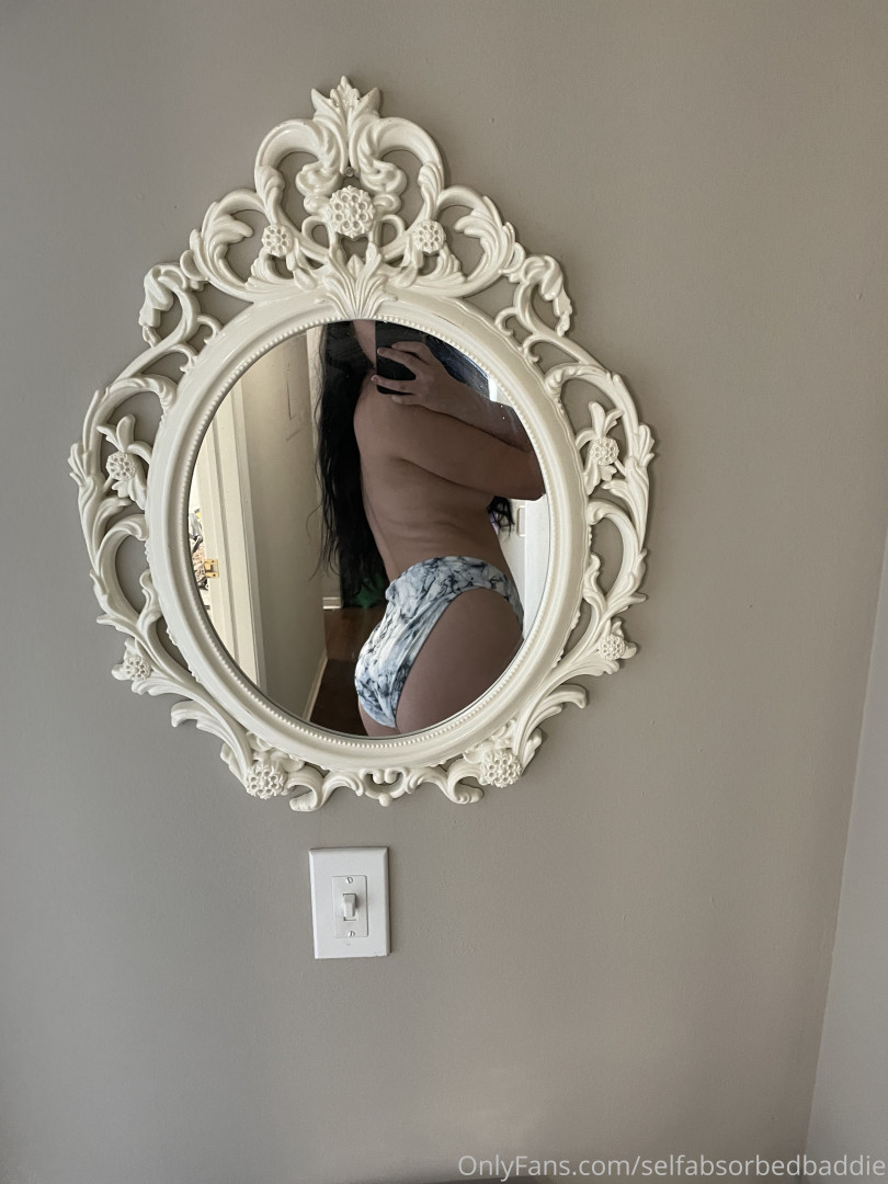 Photo by selfabsorbedbaddie published on October 12,2023 19:09:32 - BestThots