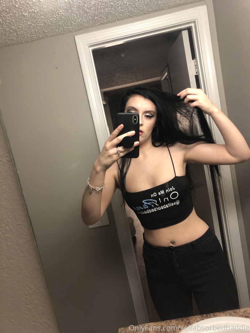 Photo by selfabsorbedbaddie published on October 12,2023 19:29:08 - BestThots